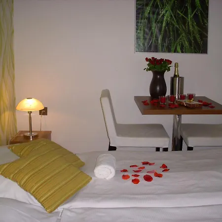 Casa de hóspedes Rezidence Fami Deluxe Design 3*
